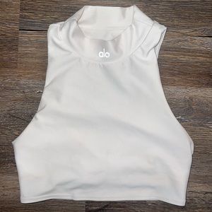 Alo yoga Airlift Fuse Bra Tank in white